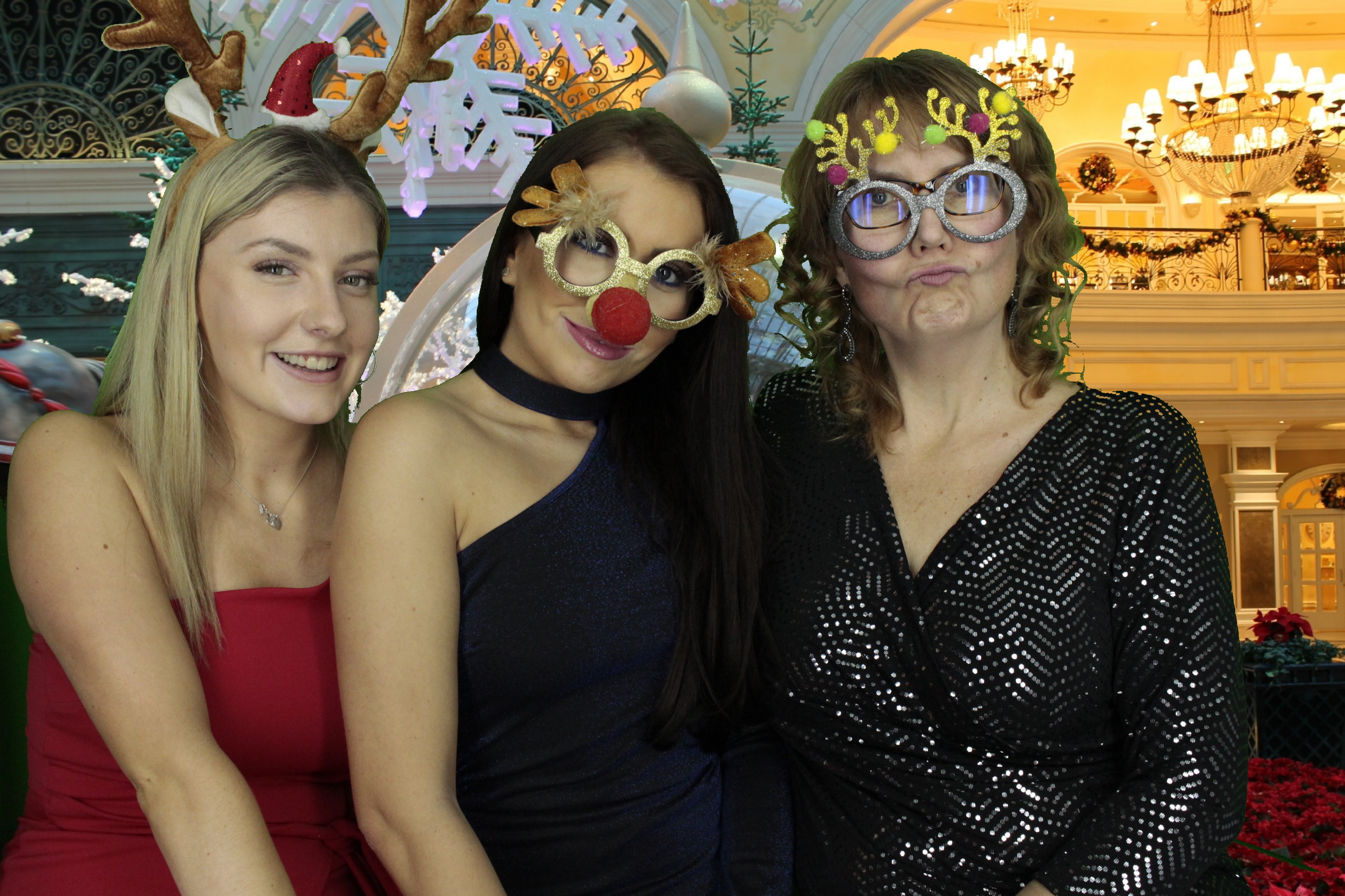 Silvermere Christmas Party | View more photos from the event at gallery.myphotoboothexperience.co.uk/u/MyPhotoBoothExperienceLtd/Silvermere-Christmas-Party-3